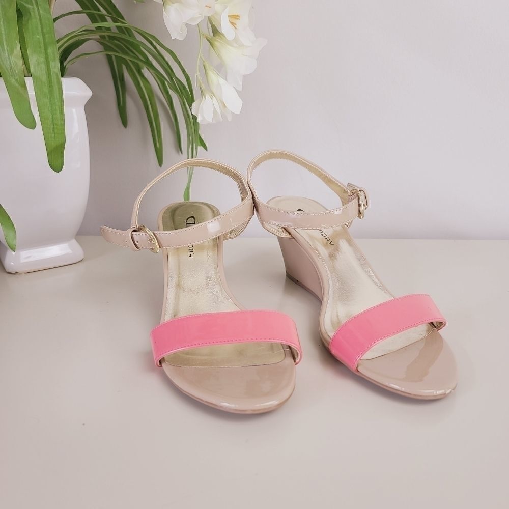 CL by Laundry Wedge Sandals - Picture 3 of 10